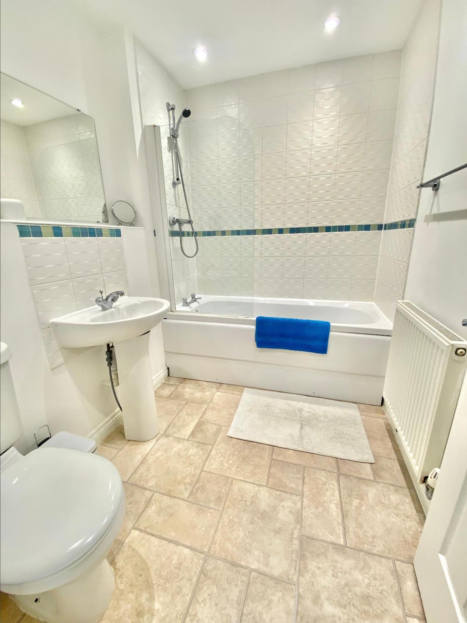 Villa Free Private Parking! Oakley House And Garden! Fully Equipped 4 Comfy Beds Corby Exterior foto
