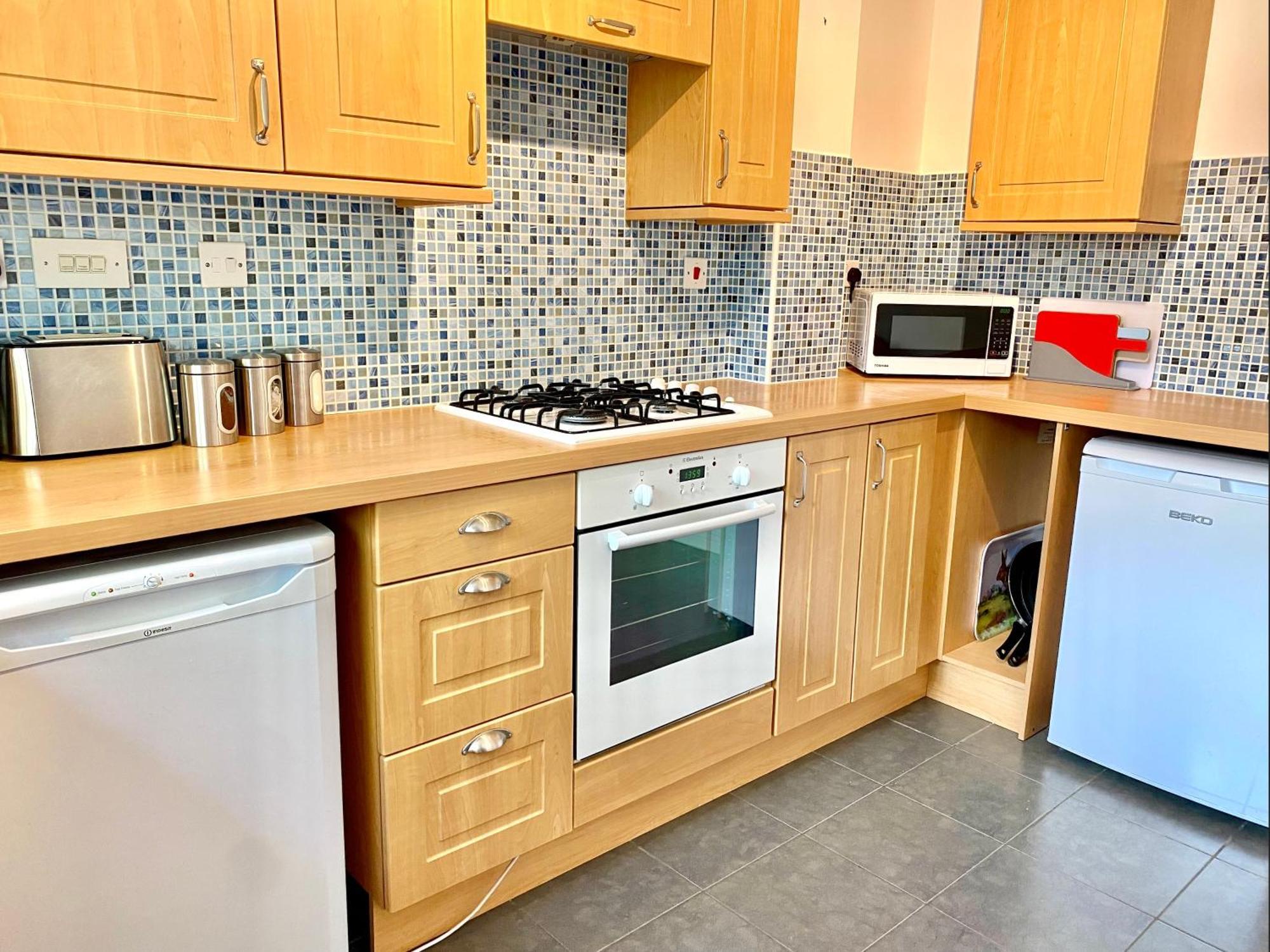 Villa Free Private Parking! Oakley House And Garden! Fully Equipped 4 Comfy Beds Corby Exterior foto